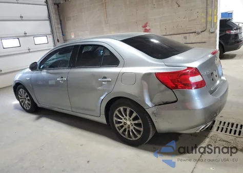 2010 Suzuki Kizashi Se z USA, uszkodzony, nr VIN JS2RE9A38A6100423